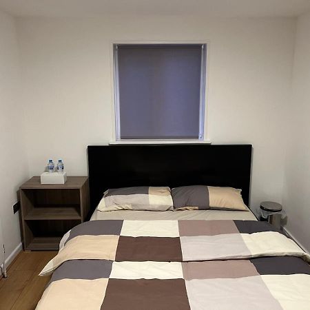 Three Bedroom House In Tooting By Star Apartments ロンドン エクステリア 写真